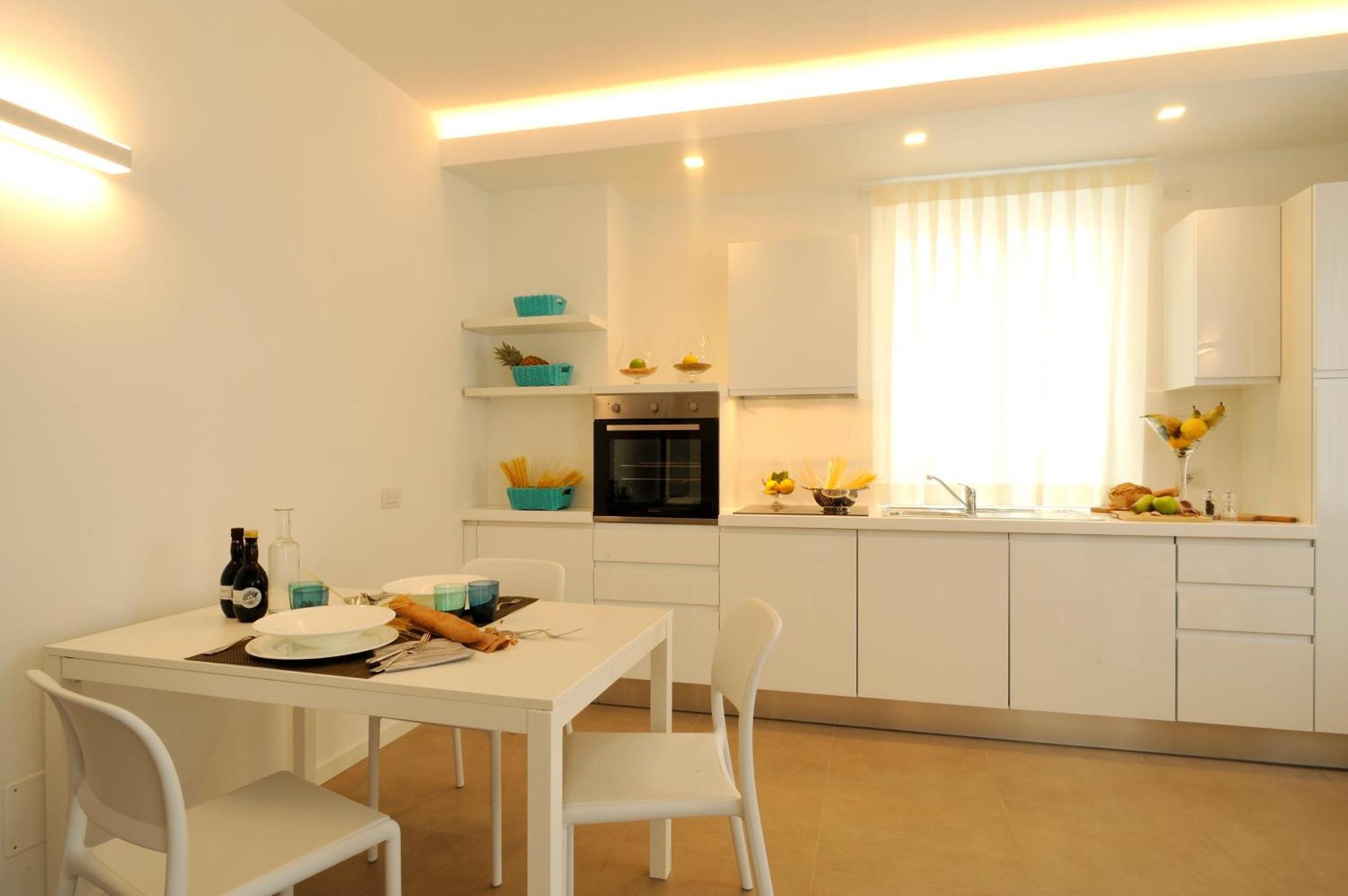 Residence San Marco Suites&Apartments アラッシオ エクステリア 写真