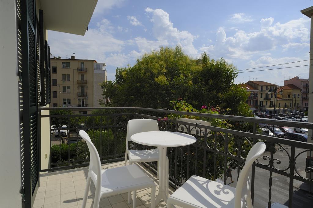 Residence San Marco Suites&Apartments アラッシオ エクステリア 写真