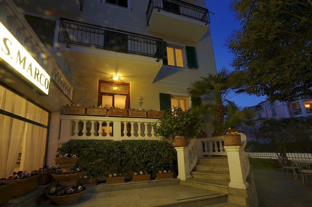 Residence San Marco Suites&Apartments アラッシオ エクステリア 写真