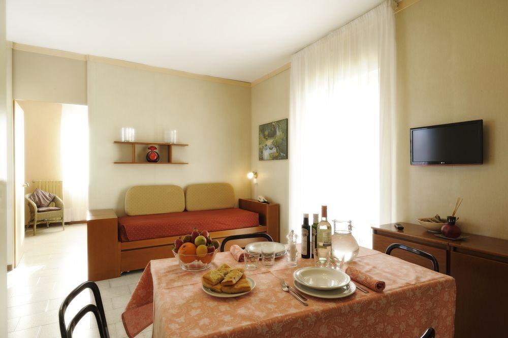 Residence San Marco Suites&Apartments アラッシオ エクステリア 写真