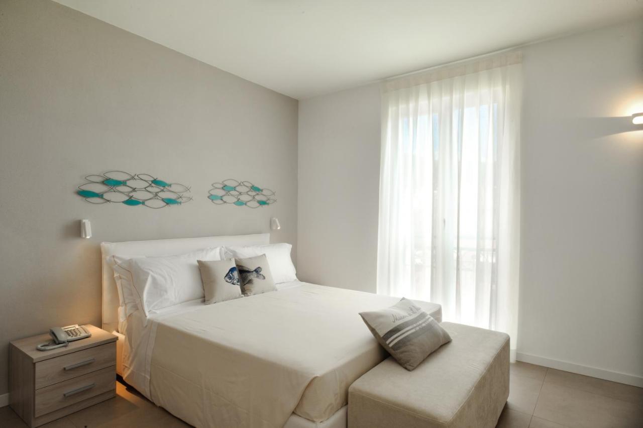 Residence San Marco Suites&Apartments アラッシオ エクステリア 写真